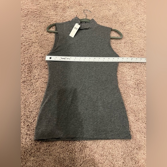 NWT new Anthropologie velvet graham & spencer sleeveless mock neck top gray med - Picture 9 of 14